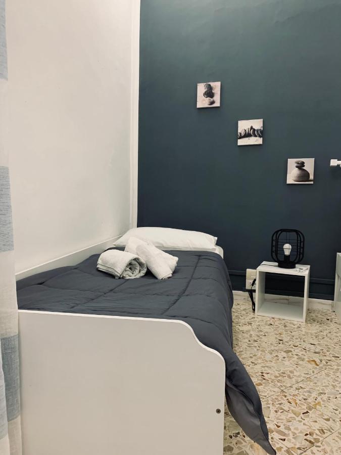 Corte Sant'Anna Apartment Palermo Exteriör bild
